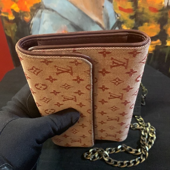 RED LOUIS VUITTON MINI LIN - CHAIN SOLD SEPARATELY - Picture 7 of 8